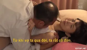 Cô gái chân dài đi tất đen gợi cảm thêm một phút để quan hệ, quan hệ bằng miệng, liếm, mở âm hộ trên giường, rồi quan hệ mạnh bạo...