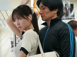 Cậu em trai ngây thơ bị chị kế dâm gạ gẫm đưa vào đời