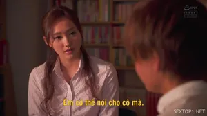 Chồng chia sẻ vợ mình với những người khác trong khách sạn